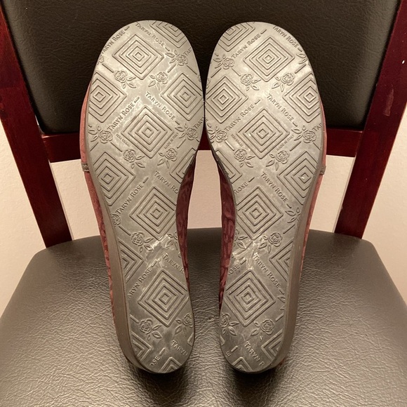 Taryn Rose Brown Leopard Flats Size 9 - Picture 5 of 5